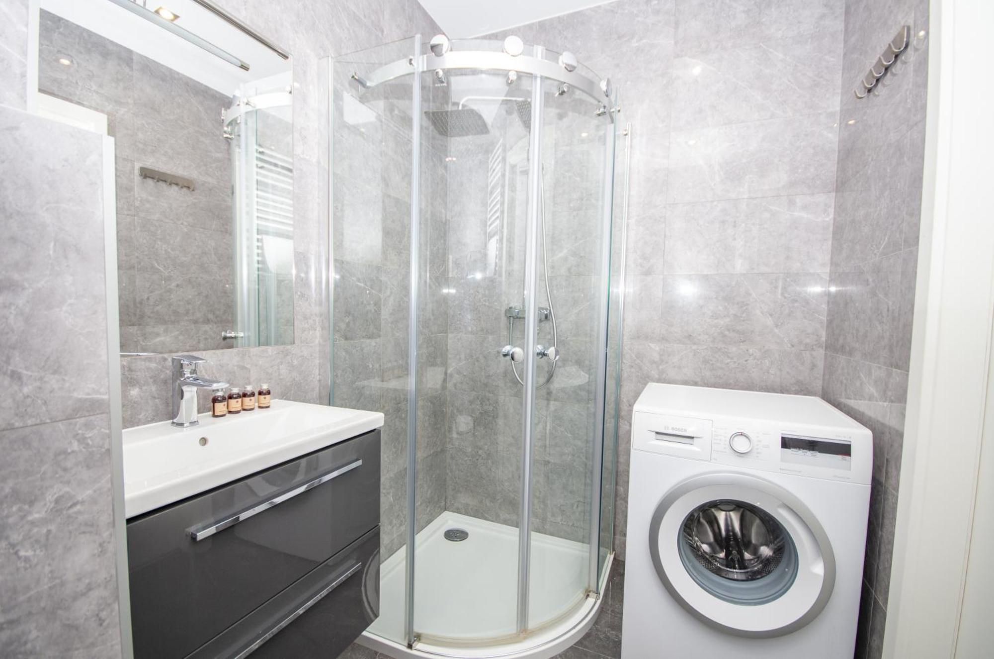 Inpoint Zablocie Modern Apartments For Work&Travel Красков Екстериор снимка