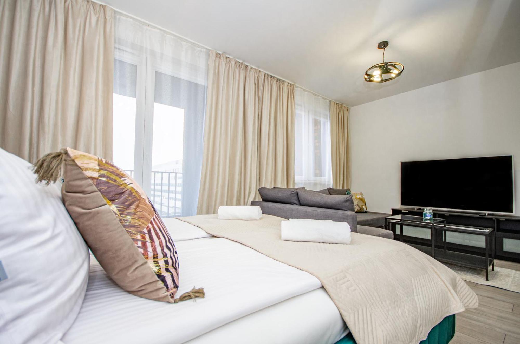Inpoint Zablocie Modern Apartments For Work&Travel Красков Екстериор снимка